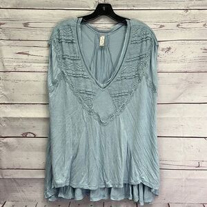 𝅺FREE People Blue Lace Top